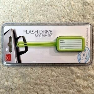 DCI 2GB Flash Drive Luggage Tag